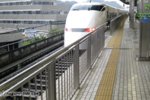東海道新幹線 300系 新横浜駅