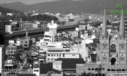 福山城から望む山陽新幹線