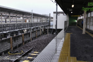 かつて事故があった新羽島駅の車止め