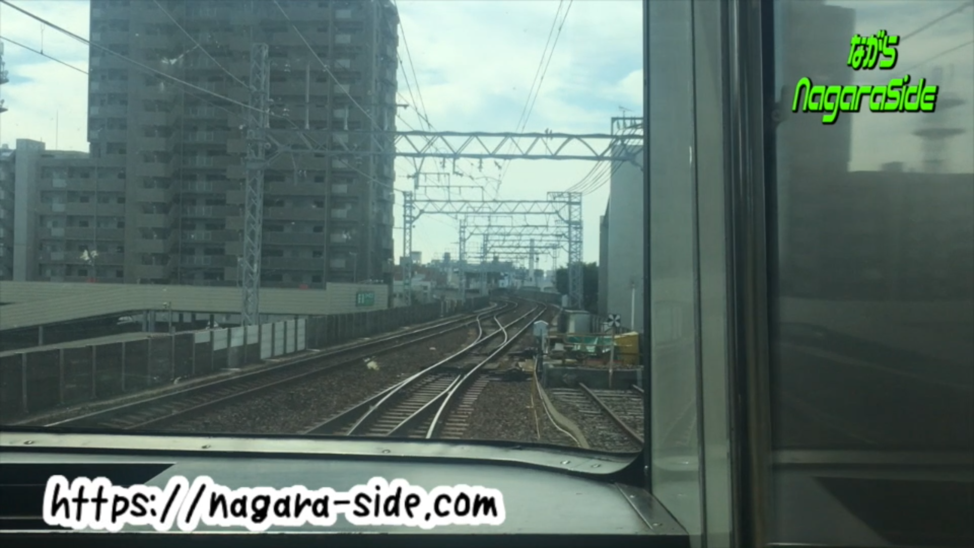 津島駅へ進入する尾西線列車
