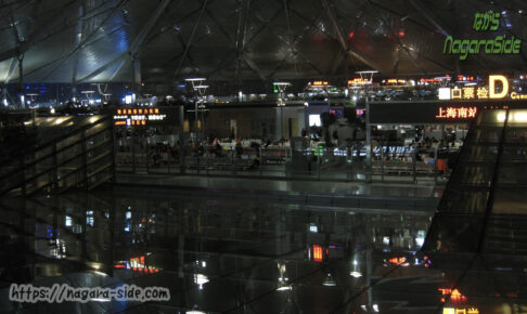 暗い上海南駅