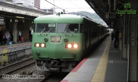 京都駅に入線する湖西線117系