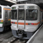 豊橋駅で折り返す飯田線の列車