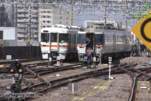 岐阜駅の留置線に待避する「ひだ25号」